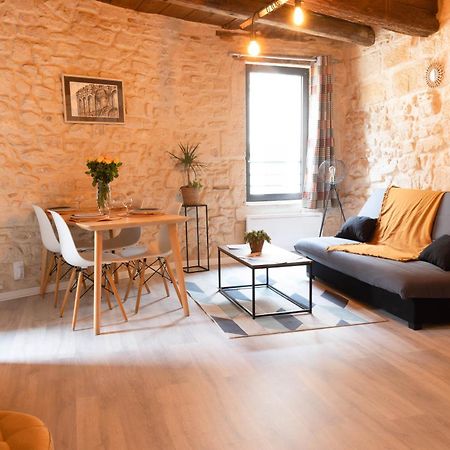 Immeuble 3 Apparts Centre Historique St Gilles Maisoncarreeconciergerie Saint-Gilles  Exterior foto